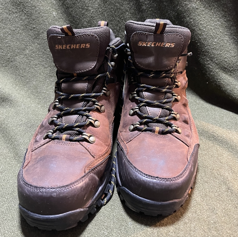 Skechers Relment-Traven Size 10